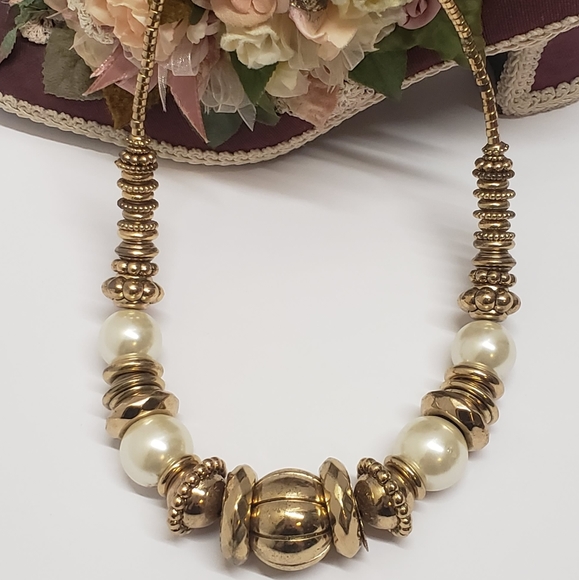 Vintage Gold Tone Metal & Faux Pearl Statement Necklace - Picture 3 of 12